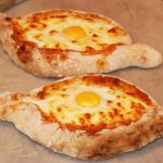 How khachapuri is made.